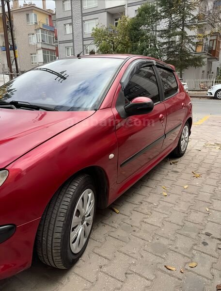 Sahibinden Peugeot 206 1.4 XT 2004 Model Ankara 310.000 km Kırmızı