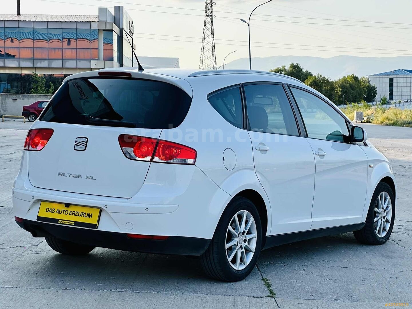 Galeriden Seat Altea 1.6 TDI Style XL 2013 Model Erzurum 167.000 km Beyaz 4