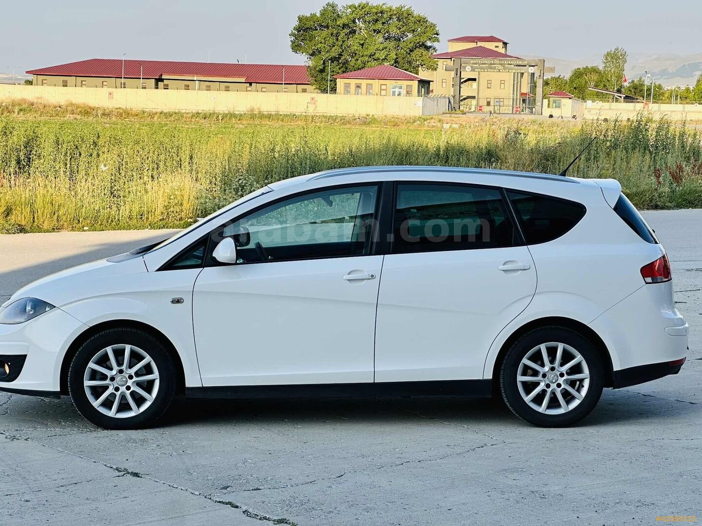 Galeriden Seat Altea 1.6 TDI Style XL 2013 Model Erzurum 167.000 km Beyaz 7