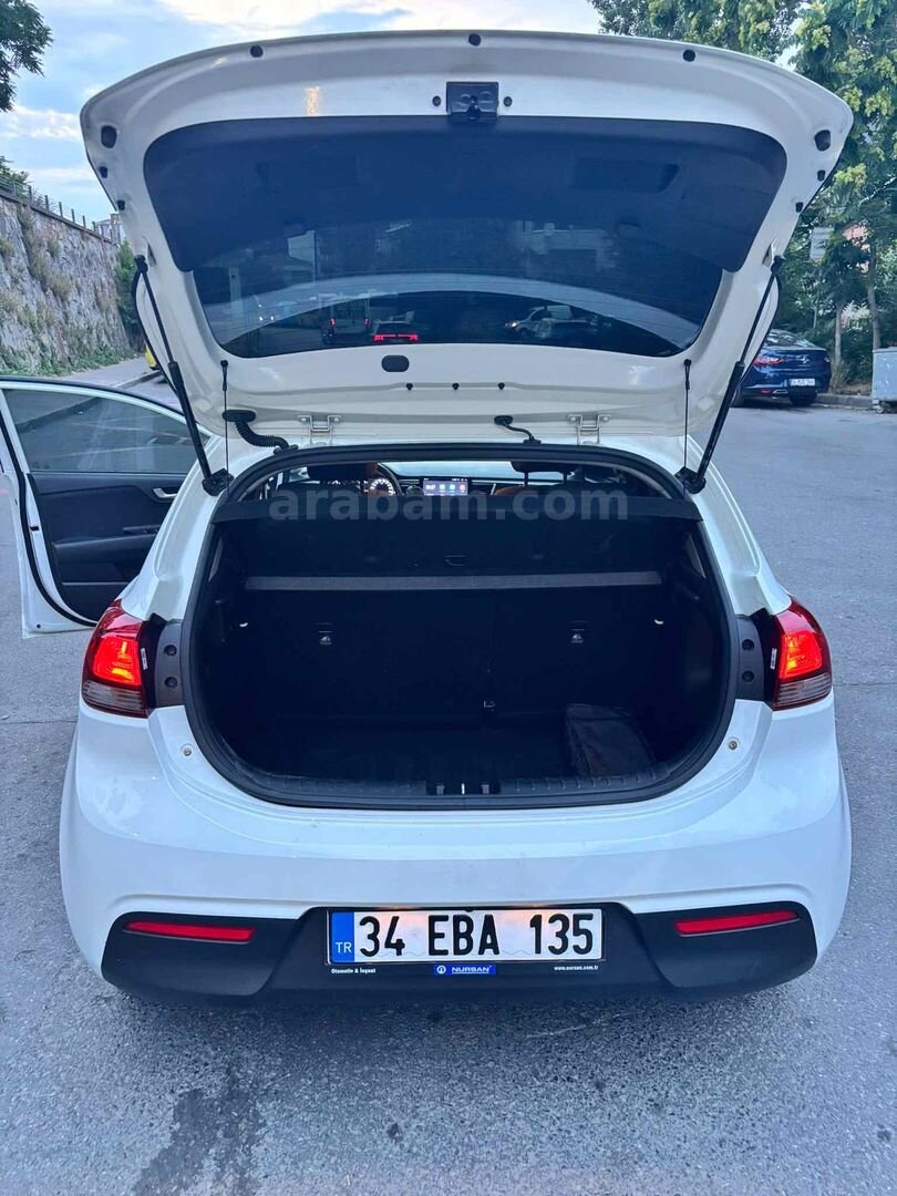 Sahibinden Kia Rio 1.4 CVVT Cool 2021 Model İstanbul 82.000 km Beyaz 7