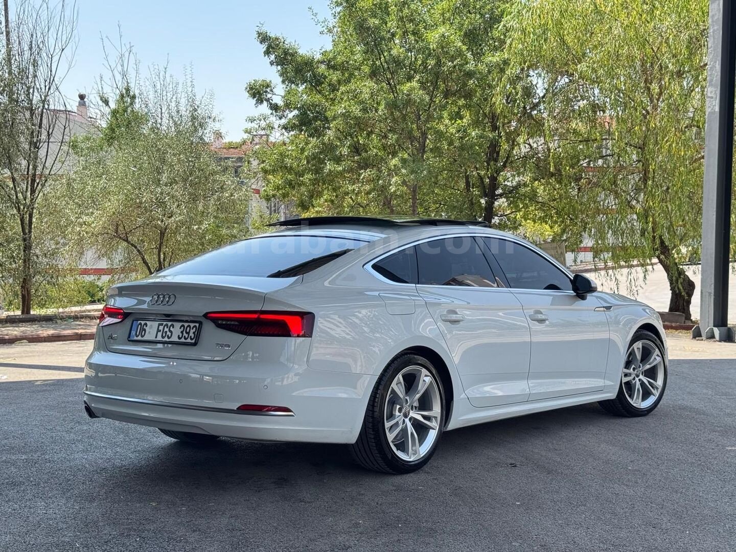 Sahibinden Audi A5 Sportback 1.4 TFSI 2017 Model Ankara 190.000 km Beyaz 3