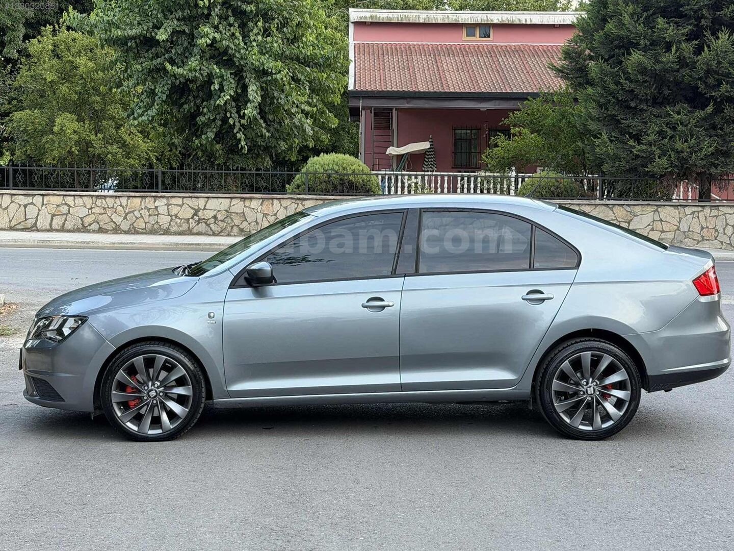 Galeriden Seat Toledo 1.2 TSI Style 2013 Model Sakarya 245.000 km Gri 7