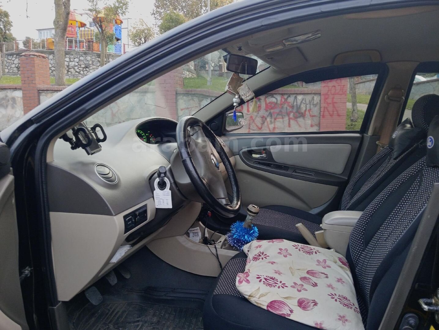 Sahibinden Geely Familia 1.5 Comfort 2009 Model İstanbul 155.000 km Siyah 5