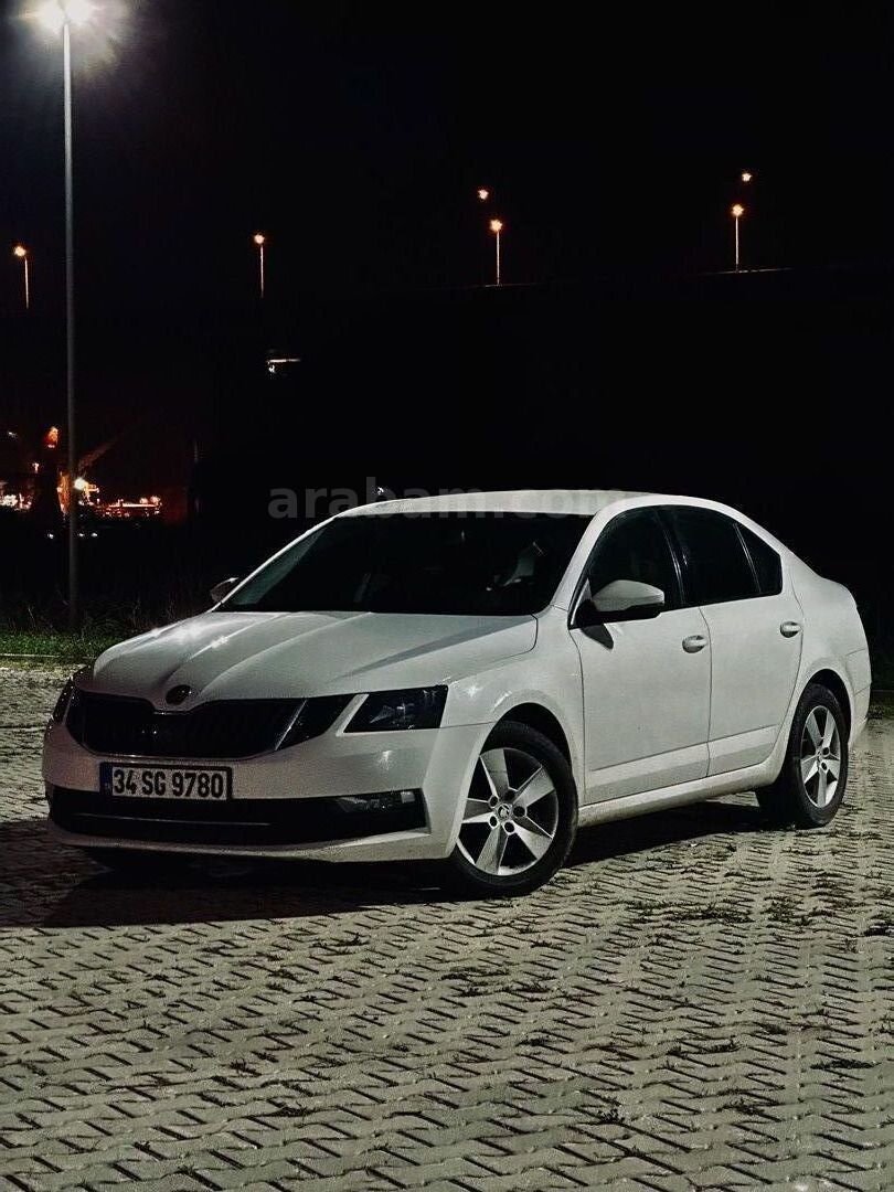 Sahibinden Skoda Octavia 1.6 TDI Optimal 2017 Model Yalova 216.000 km Beyaz 1