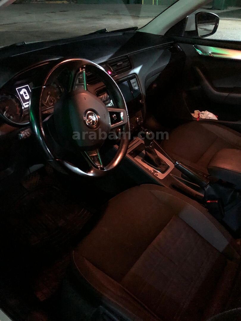 Sahibinden Skoda Octavia 1.6 TDI Optimal 2017 Model Yalova 216.000 km Beyaz 7