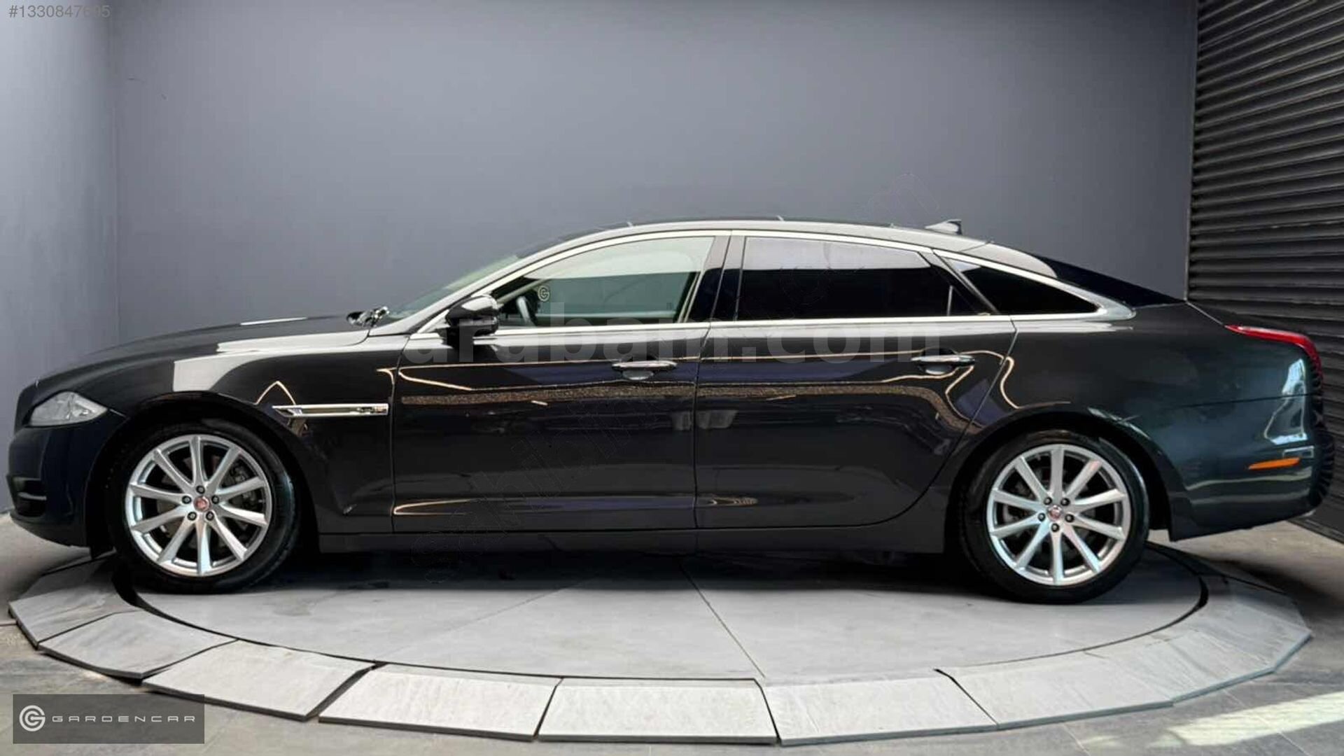 Galeriden Jaguar XJ 2.0i Portfolio 2015 Model İstanbul 79.150 km Gri 6