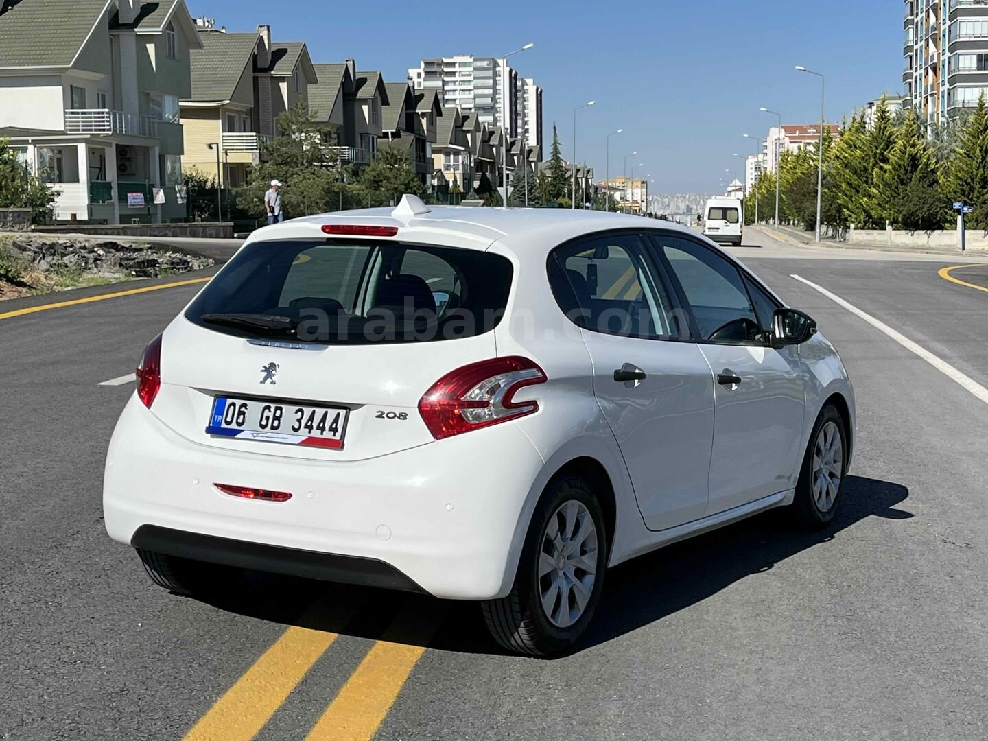 Sahibinden Peugeot 208 1.4 HDi Access 2015 Model Ankara 111.000 km Beyaz 4