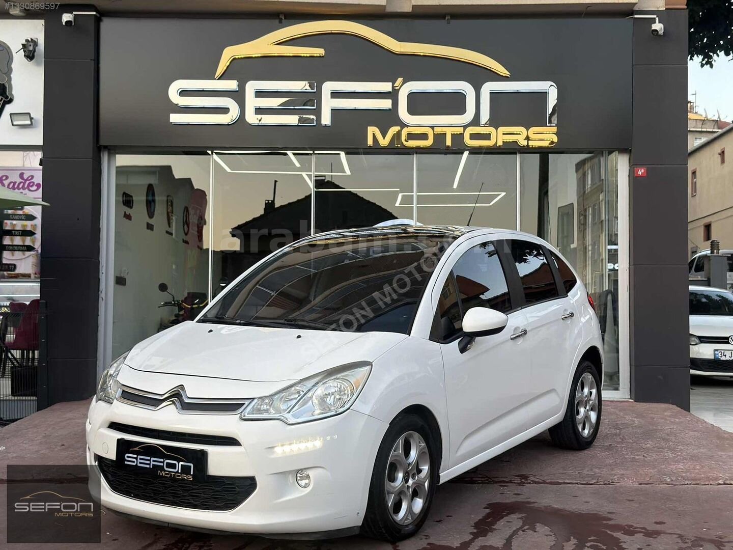 Galeriden Citroen C3 1.2 VTi Cool 2015 Model İstanbul 89.000 km Beyaz 6