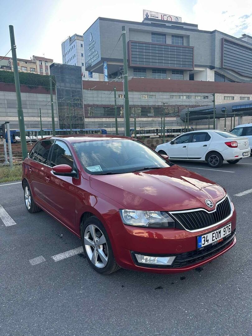 Sahibinden Skoda Rapid 1.2 TSI GreenTec Style 2015 Model İstanbul 104.000 km Kırmızı 3