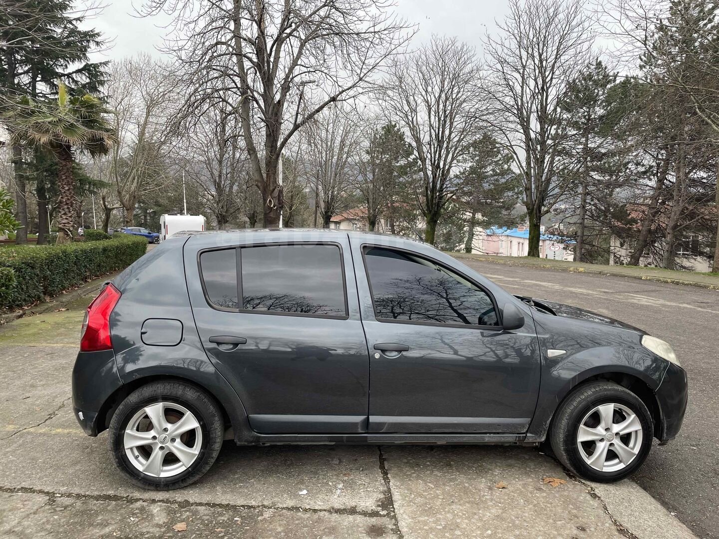 Sahibinden Dacia Sandero 1.4 Ambiance 2009 Model Zonguldak 140.000 km Füme 3