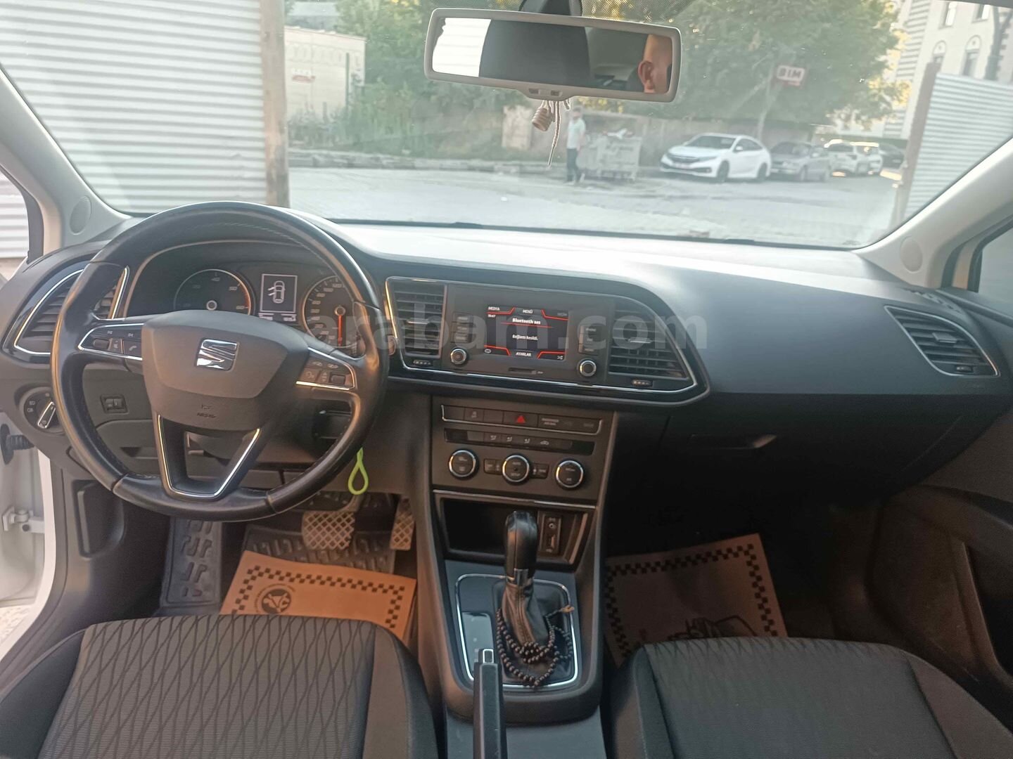 Sahibinden Seat Leon 1.6 TDI Style 2015 Model Muş 170.000 km Beyaz 2