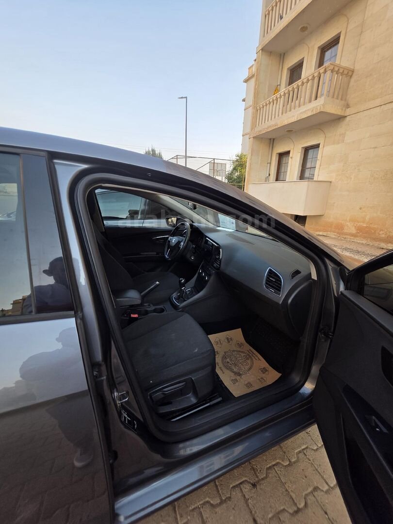 Sahibinden Seat Leon 1.2 TSI Style 2013 Model Mardin 161.000 km Gri (metalik) 4