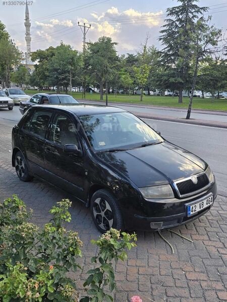 Galeriden Skoda Fabia 1.4 Comfort 2001 Model Konya 205.000 km Siyah
