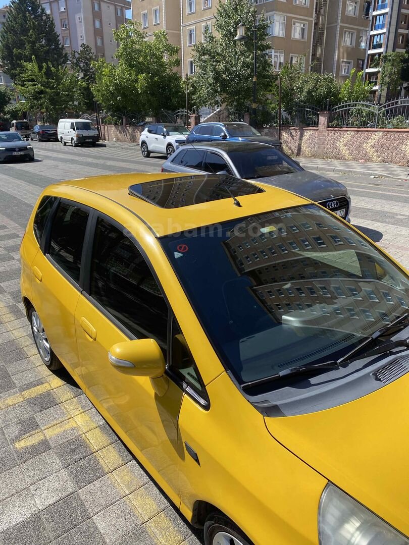Sahibinden Honda Jazz 1.4 Elite 2006 Model İstanbul 179.000 km Sarı 7