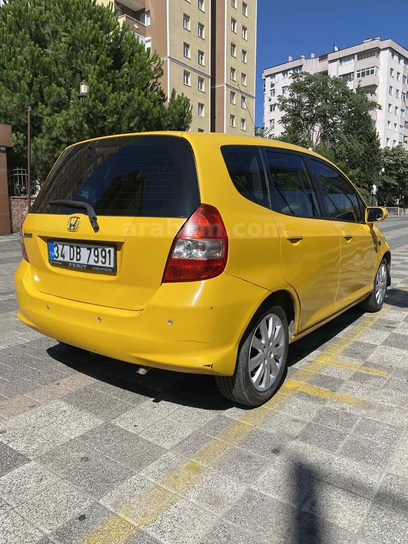 Sahibinden Honda Jazz 1.4 Elite 2006 Model İstanbul 179.000 km Sarı 4