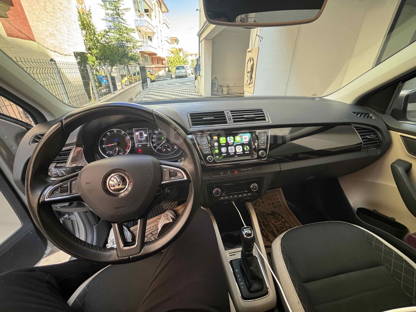 Sahibinden Skoda Fabia 1.0 GreenTec Style 2018 Model Ankara 84.500 km Gri 1