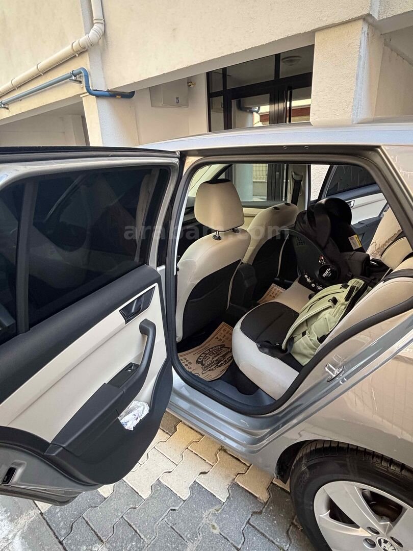 Sahibinden Skoda Fabia 1.0 GreenTec Style 2018 Model Ankara 84.500 km Gri 4