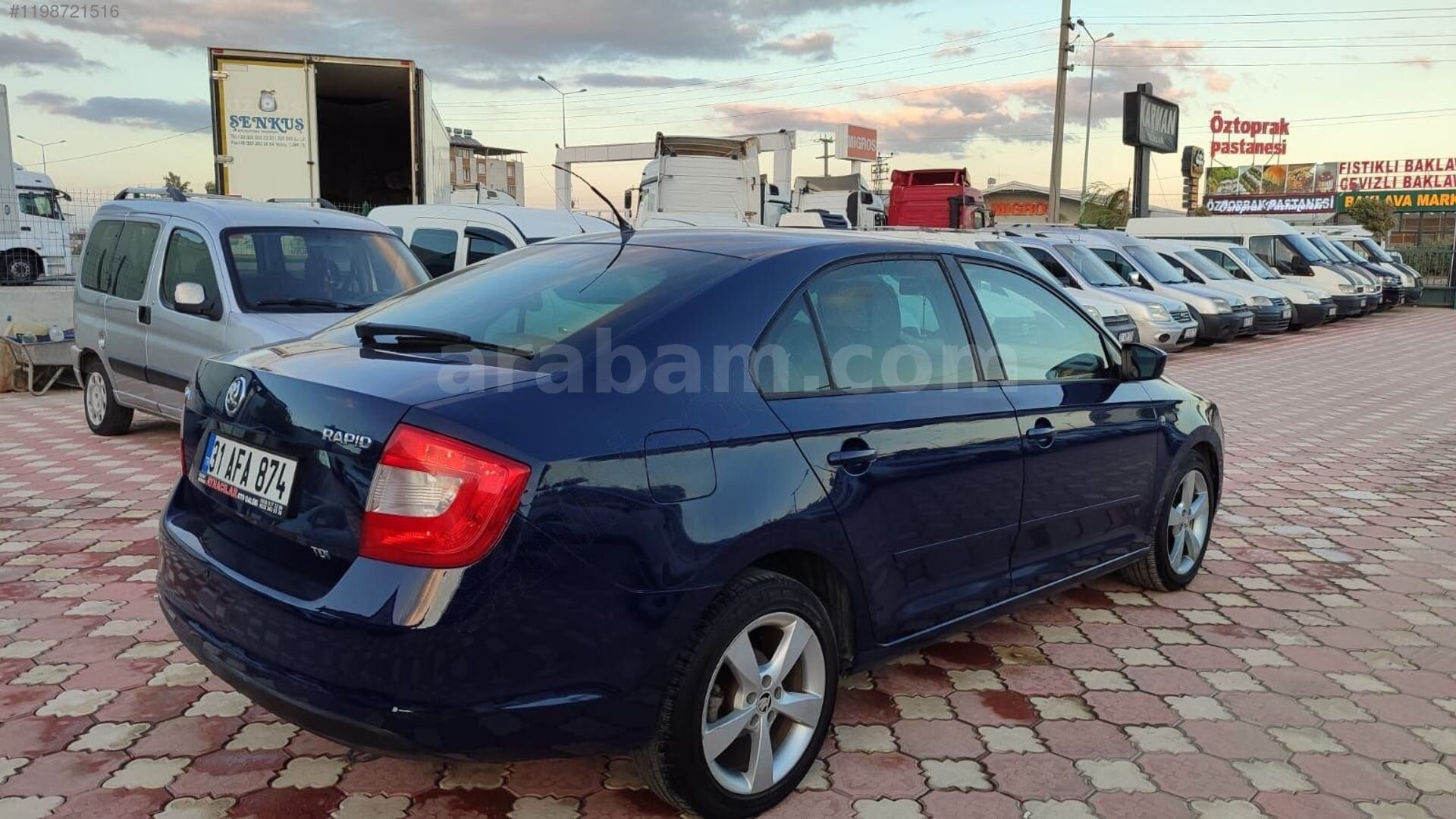 Galeriden Skoda Rapid 1.6 CR TDI Elegance 2013 Model Hatay 338.000 km Lacivert 6