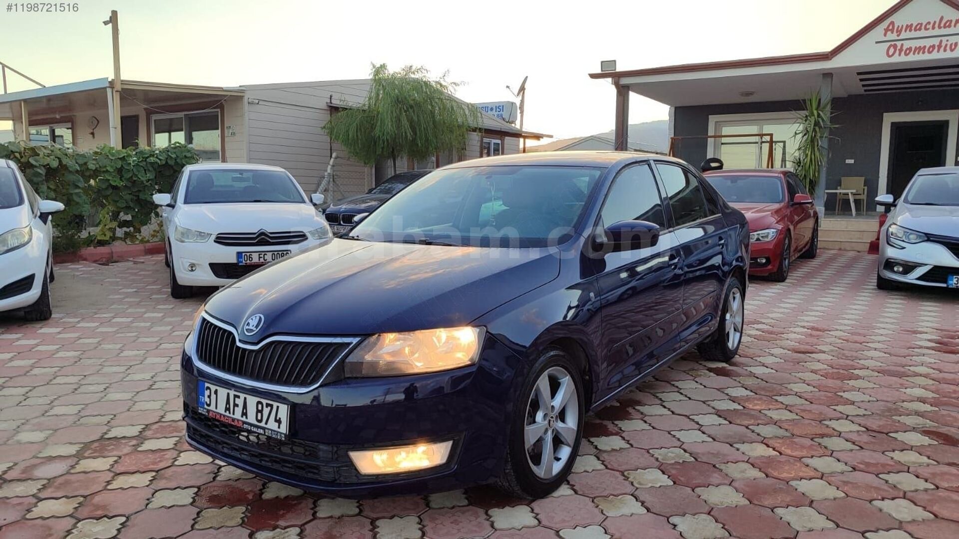 Galeriden Skoda Rapid 1.6 CR TDI Elegance 2013 Model Hatay 338.000 km Lacivert 3