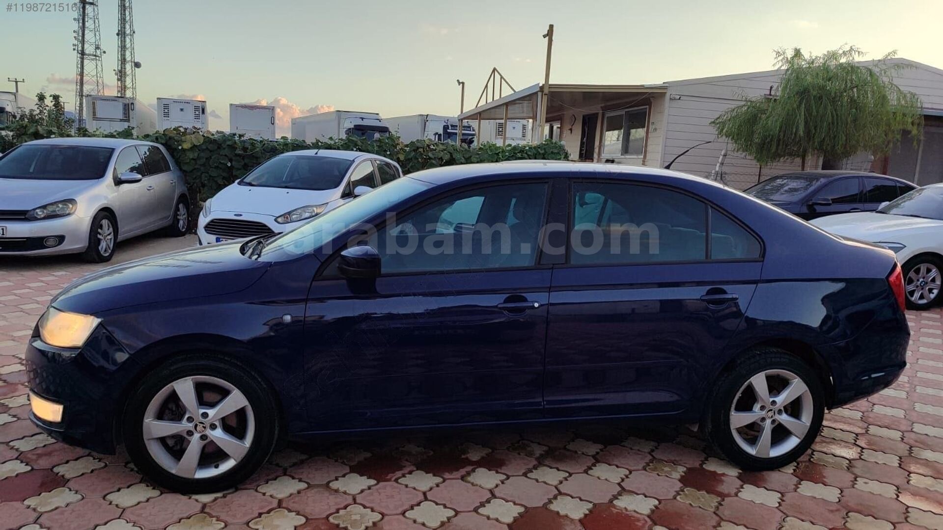 Galeriden Skoda Rapid 1.6 CR TDI Elegance 2013 Model Hatay 338.000 km Lacivert 7