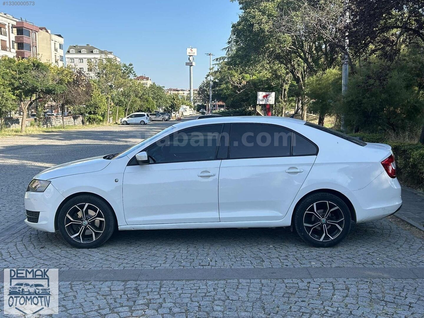Galeriden Skoda Rapid 1.4 TSI Elegance 2013 Model İstanbul 176.000 km Beyaz 7
