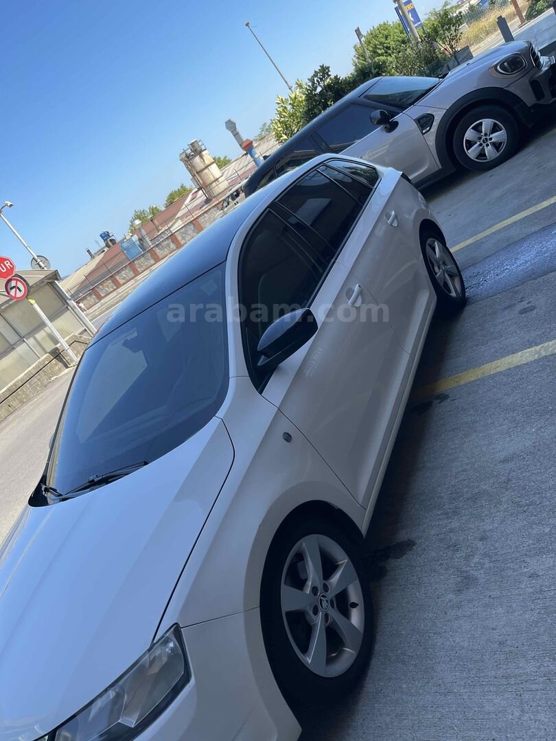 Sahibinden Skoda Rapid 1.6 CR TDI Elegance 2014 Model İstanbul 180.000 km Beyaz 5