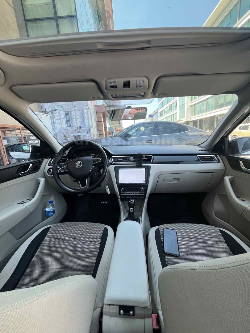 Sahibinden Skoda Rapid 1.6 CR TDI Elegance 2014 Model İstanbul 180.000 km Beyaz 7