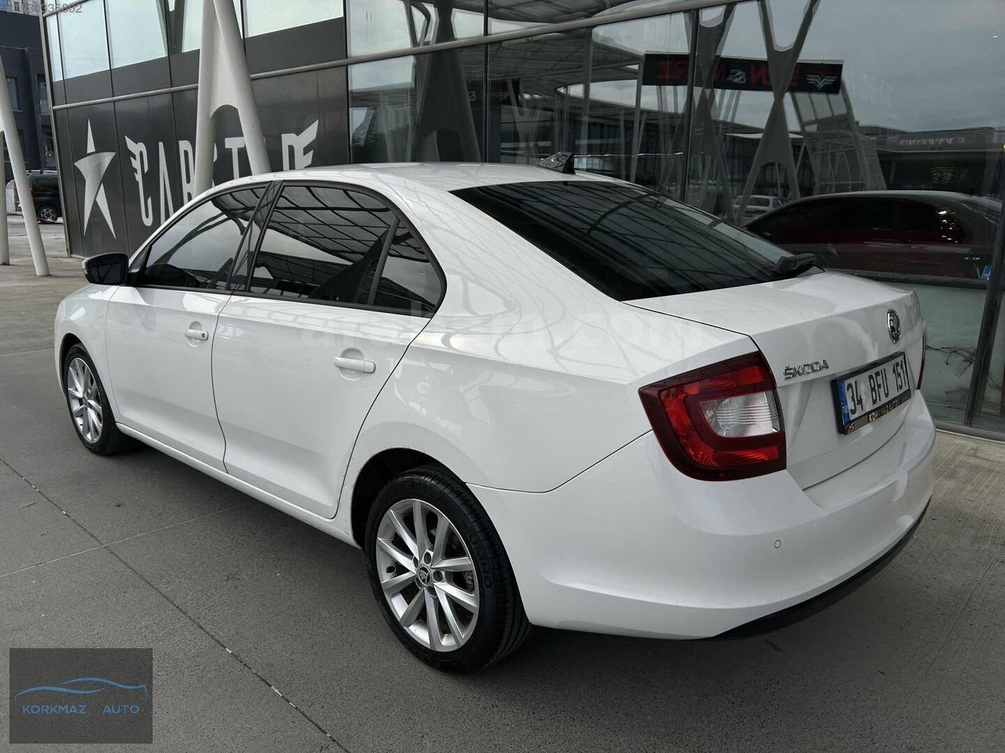 Galeriden Skoda Rapid 1.4 TDI Style 2018 Model İstanbul 145.000 km Beyaz 3
