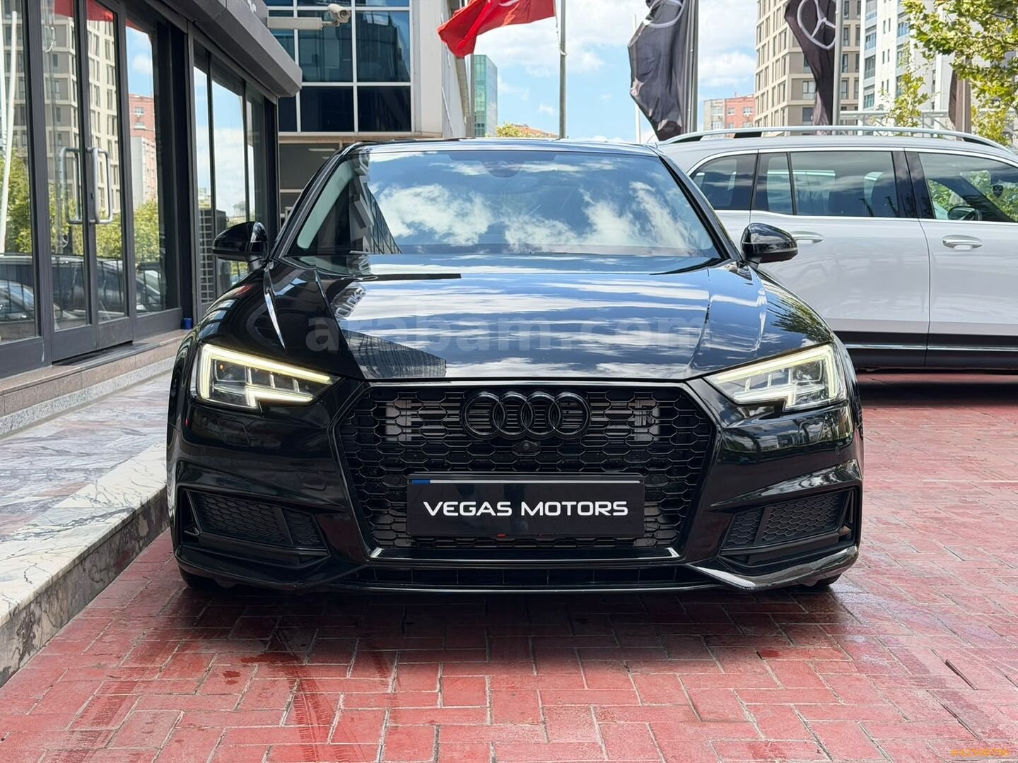 Galeriden Audi A4 Sedan 2.0 TFSI Quattro Sport 2016 Model İstanbul 169.700 km Siyah 3