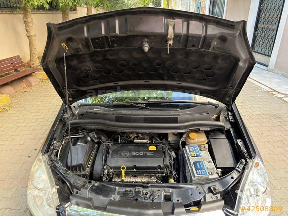 Galeriden Opel Zafira 1.8 Cosmo 2006 Model İstanbul 190.000 km