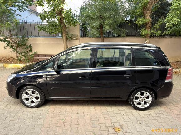 Galeriden Opel Zafira 1.8 Cosmo 2006 Model İstanbul 190.000 km