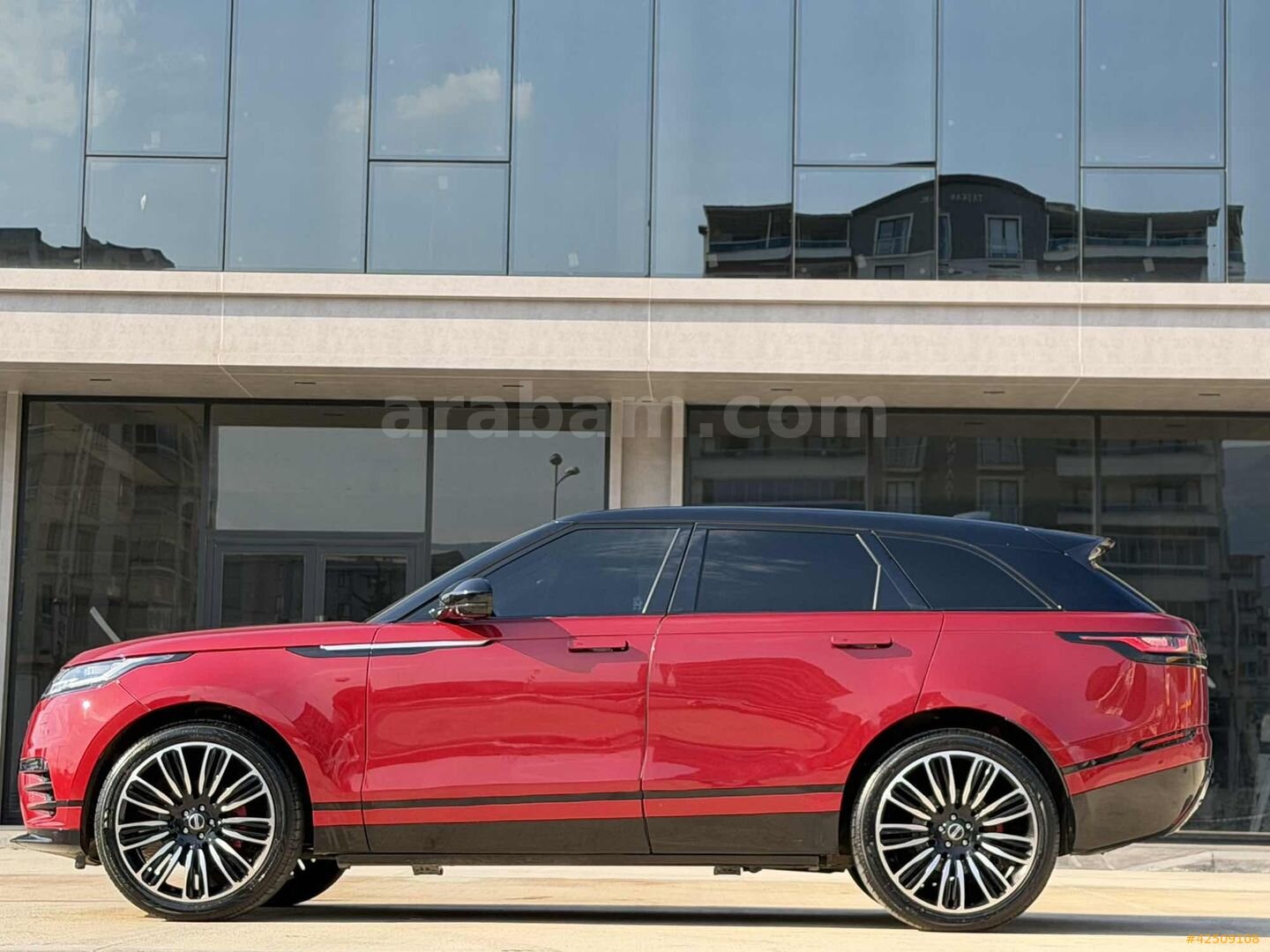 Galeriden Land Rover Range Velar 2.0 TD4 R-Dynamic SE 2020 Model Bursa 155.000 km Kırmızı 5