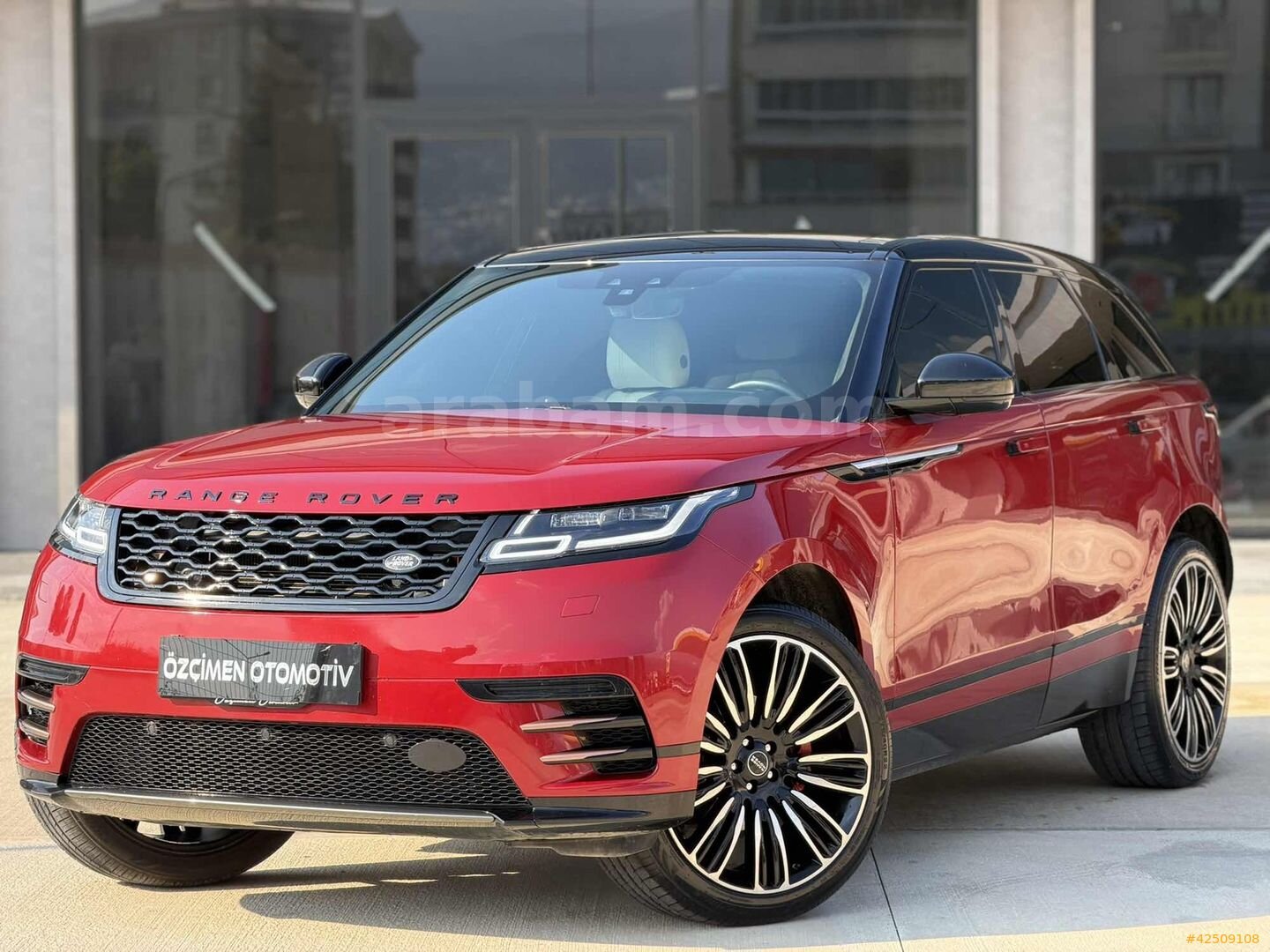 Galeriden Land Rover Range Velar 2.0 TD4 R-Dynamic SE 2020 Model Bursa 155.000 km Kırmızı 3