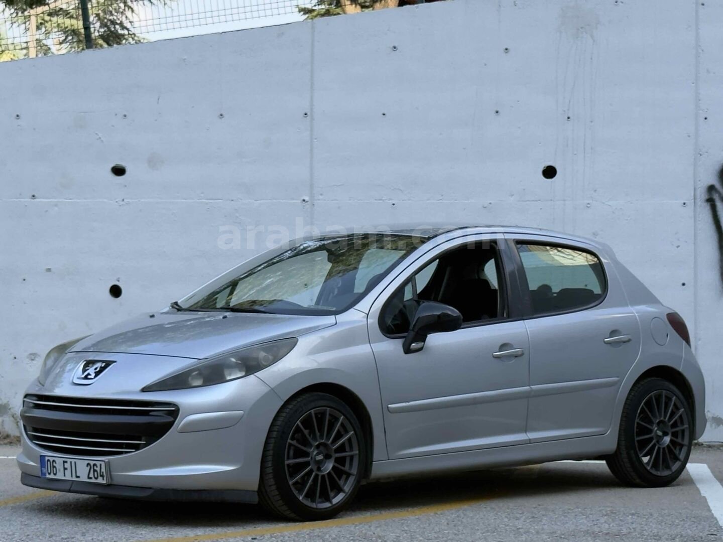 Sahibinden Peugeot 207 1.4 HDi Trendy 2006 Model Ankara 243.000 km Gri (Gümüş) 3