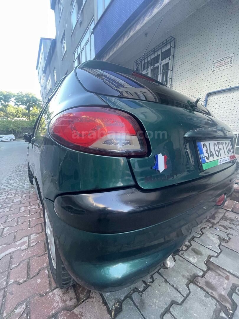 Sahibinden Peugeot 206 1.6 Roland Garros 2000 Model İstanbul 274.000 km Yeşil (metalik) 7