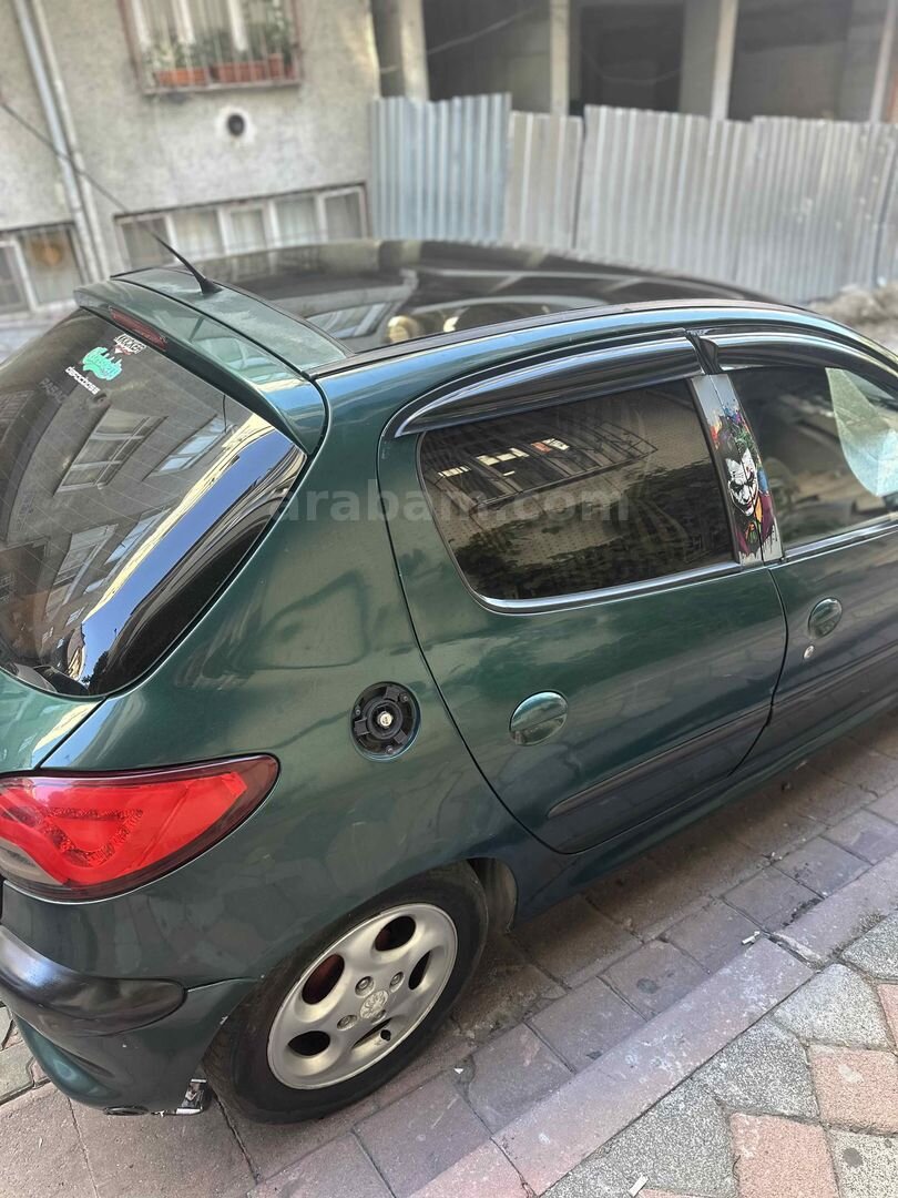 Sahibinden Peugeot 206 1.6 Roland Garros 2000 Model İstanbul 274.000 km Yeşil (metalik) 4
