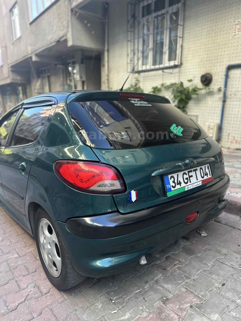 Sahibinden Peugeot 206 1.6 Roland Garros 2000 Model İstanbul 274.000 km Yeşil (metalik) 5