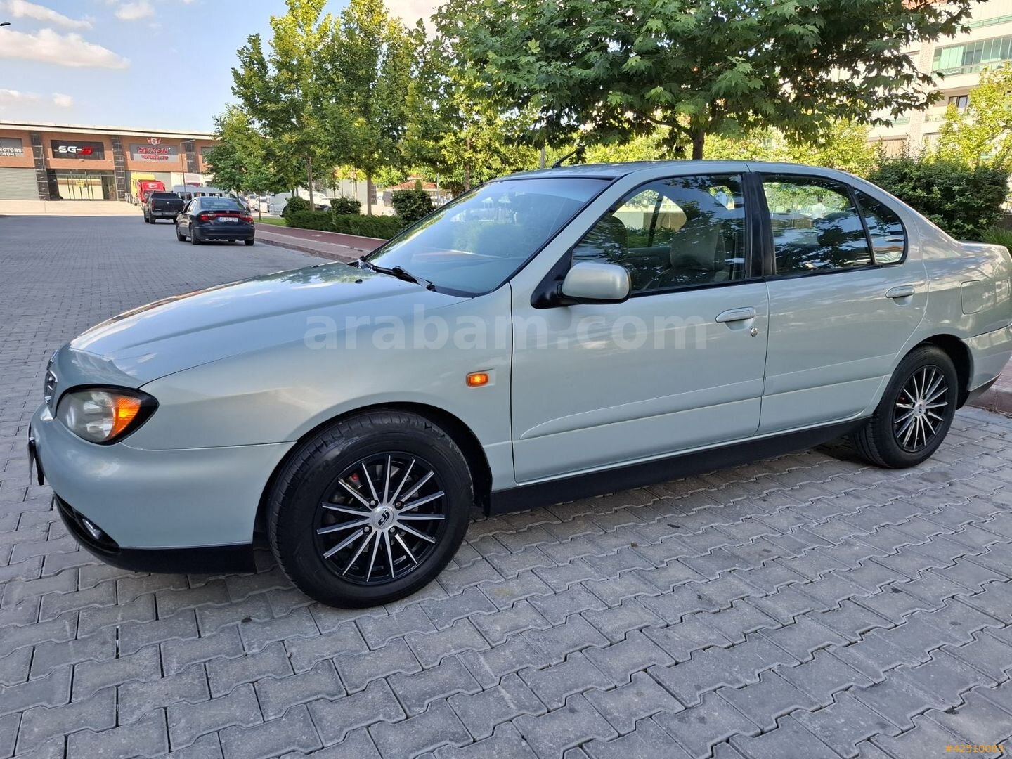 Galeriden Nissan Primera 1.6 Comfort 2001 Model Konya 235.000 km Gri 4