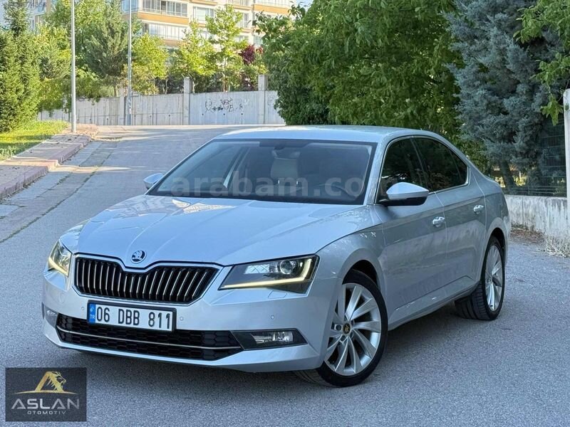 Galeriden Skoda SuperB 1.4 TSI Prestige 2017 Model Ankara 265.000 km Gri