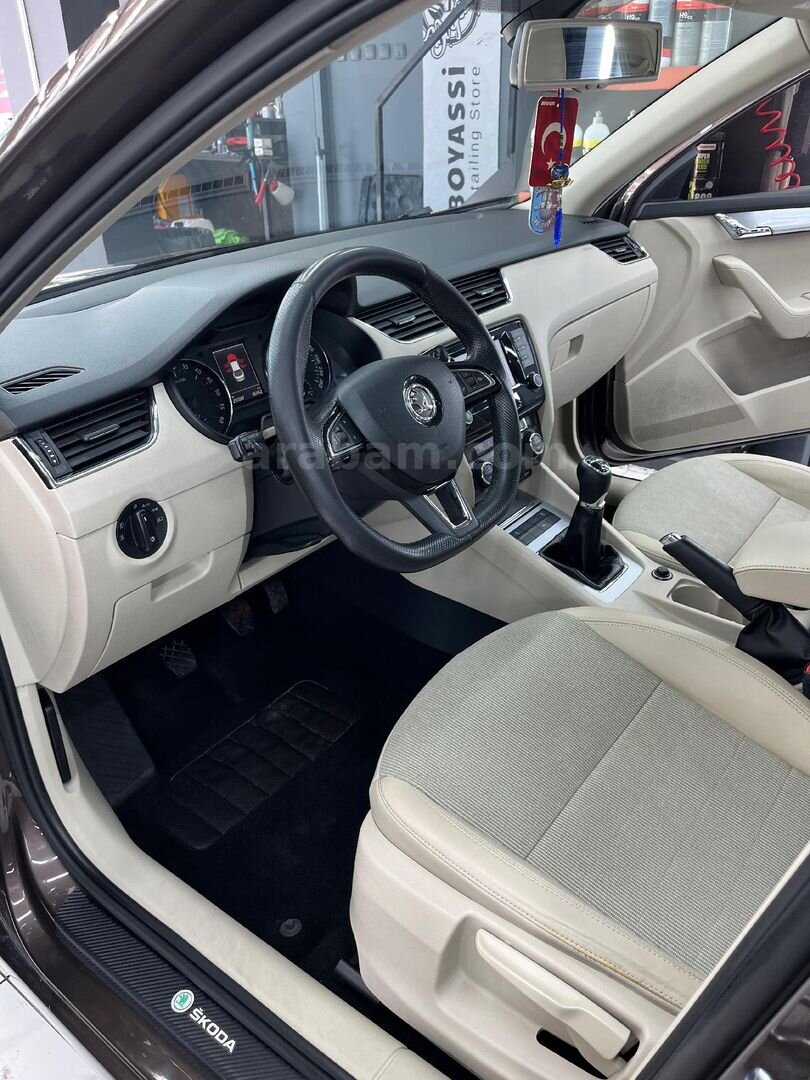 Sahibinden Skoda Octavia 1.6 TDI Elegance CR 2015 Model Trabzon 261.000 km Kahverengi 7