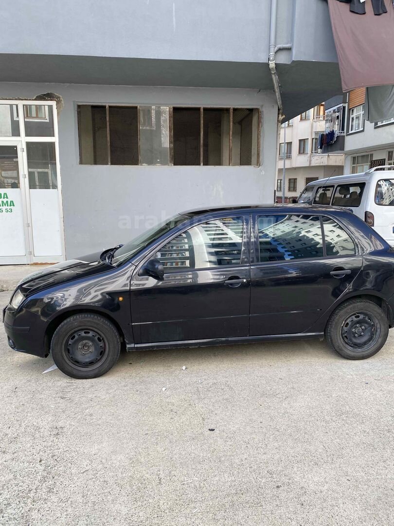 Sahibinden Skoda Fabia 1.2 Classic 2005 Model Rize 299.000 km Siyah 2