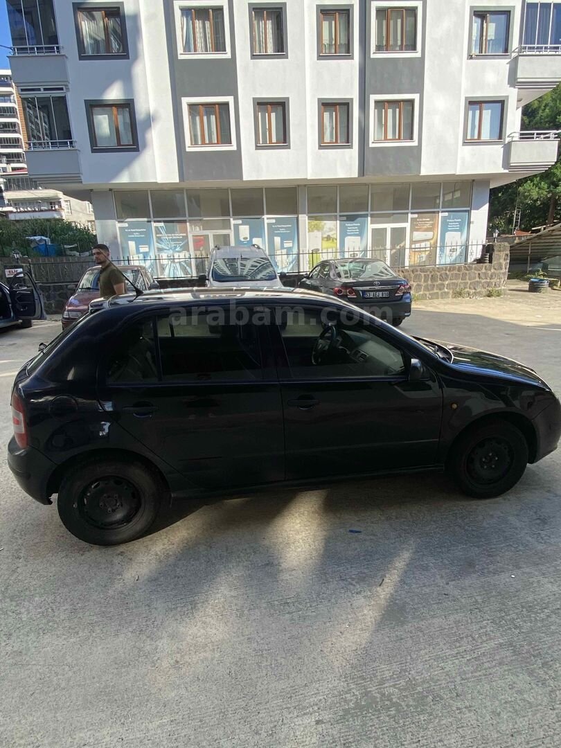 Sahibinden Skoda Fabia 1.2 Classic 2005 Model Rize 299.000 km Siyah 6