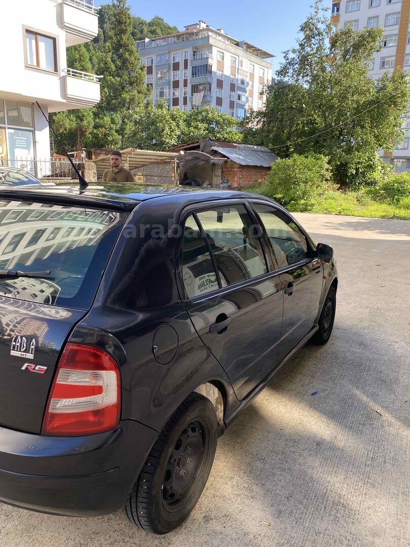 Sahibinden Skoda Fabia 1.2 Classic 2005 Model Rize 299.000 km Siyah 5
