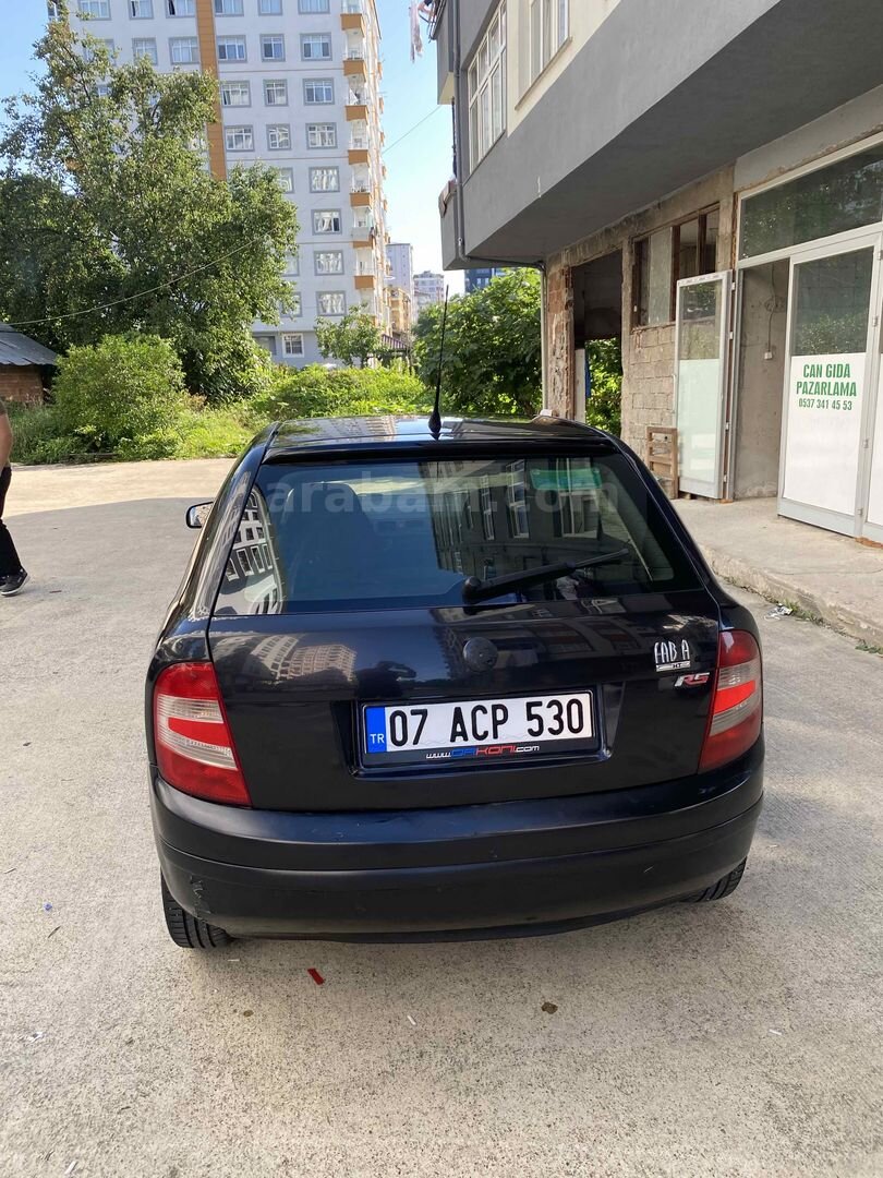 Sahibinden Skoda Fabia 1.2 Classic 2005 Model Rize 299.000 km Siyah 4