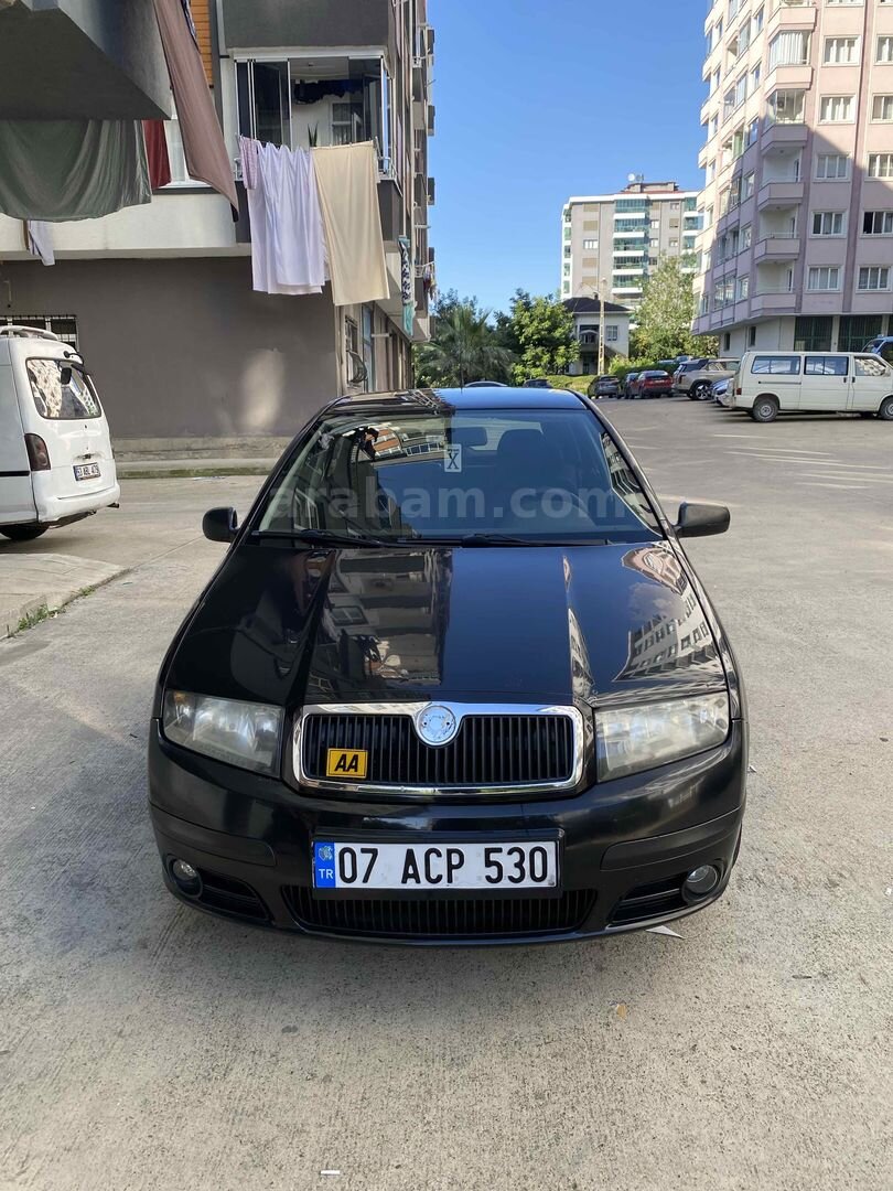 Sahibinden Skoda Fabia 1.2 Classic 2005 Model Rize 299.000 km Siyah 1