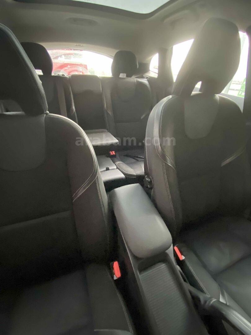 Sahibinden Volvo V40 1.6 D Advance 2013 Model İzmir 195.000 km Beyaz 7