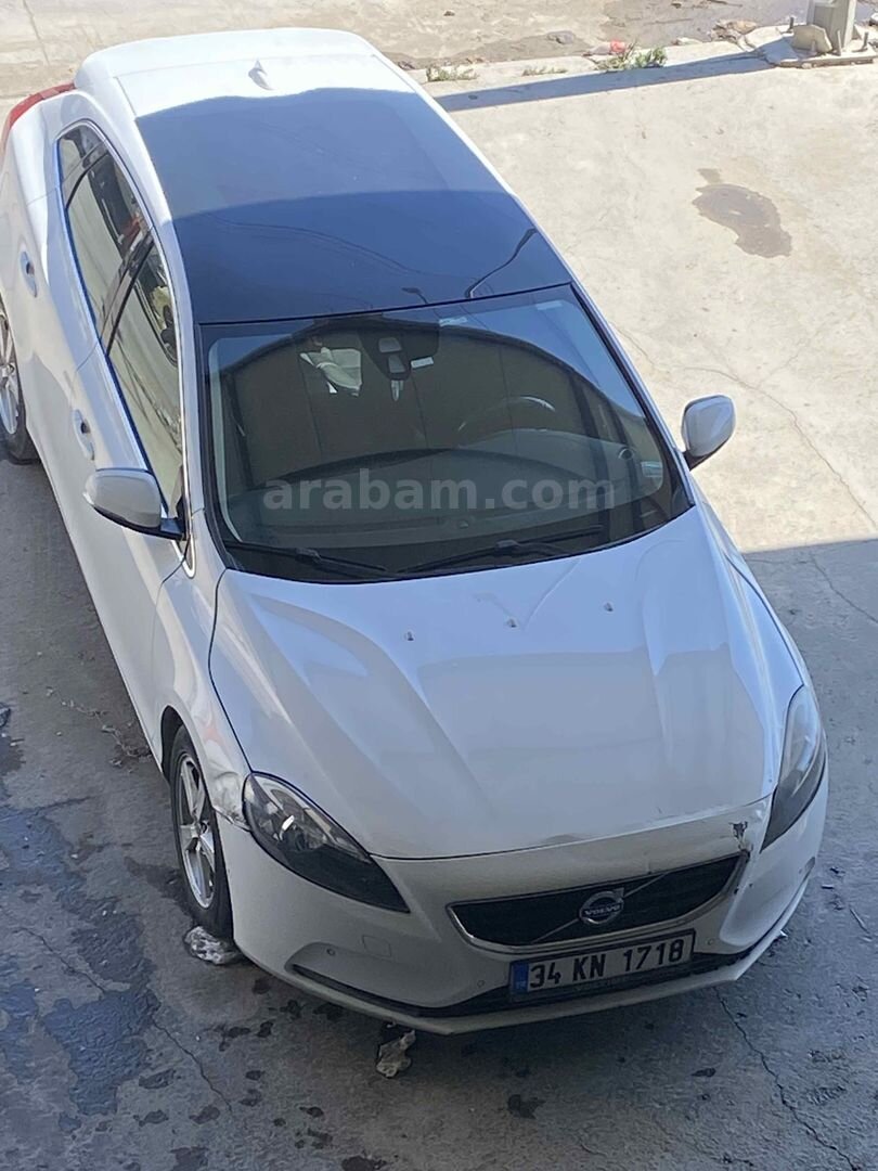 Sahibinden Volvo V40 1.6 D Advance 2013 Model İzmir 195.000 km Beyaz 2