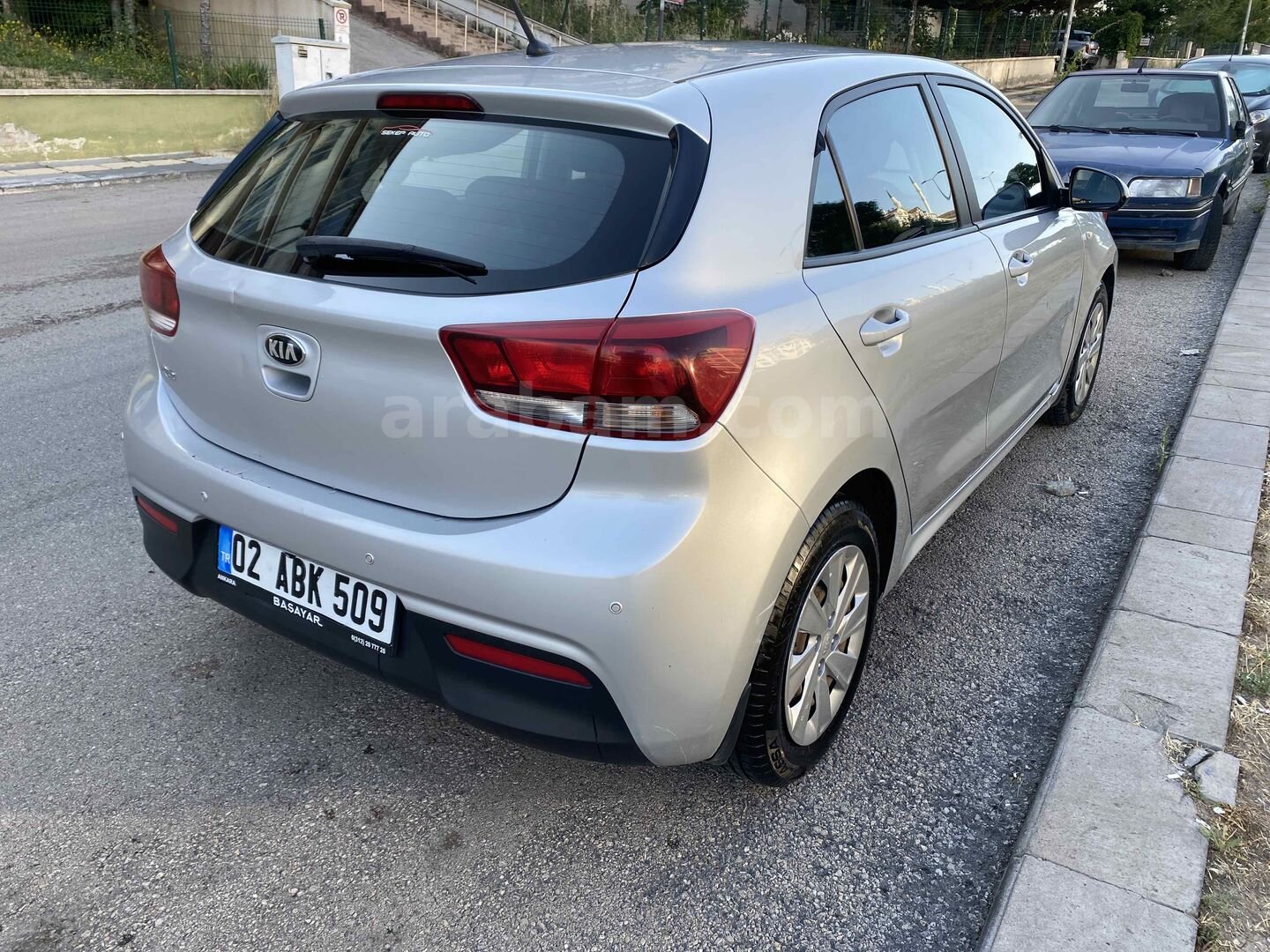 Sahibinden Kia Rio 1.2 MPI Cool 2020 Model Ankara 150.000 km Gri 4