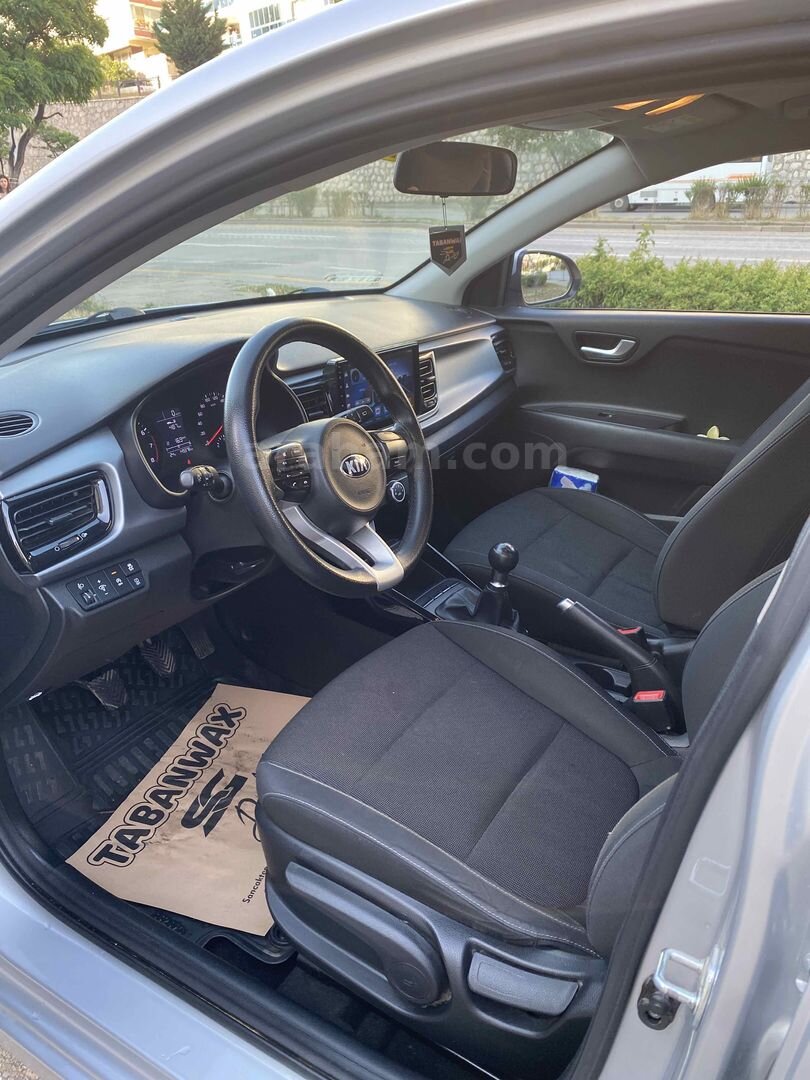 Sahibinden Kia Rio 1.2 MPI Cool 2020 Model Ankara 150.000 km Gri 5