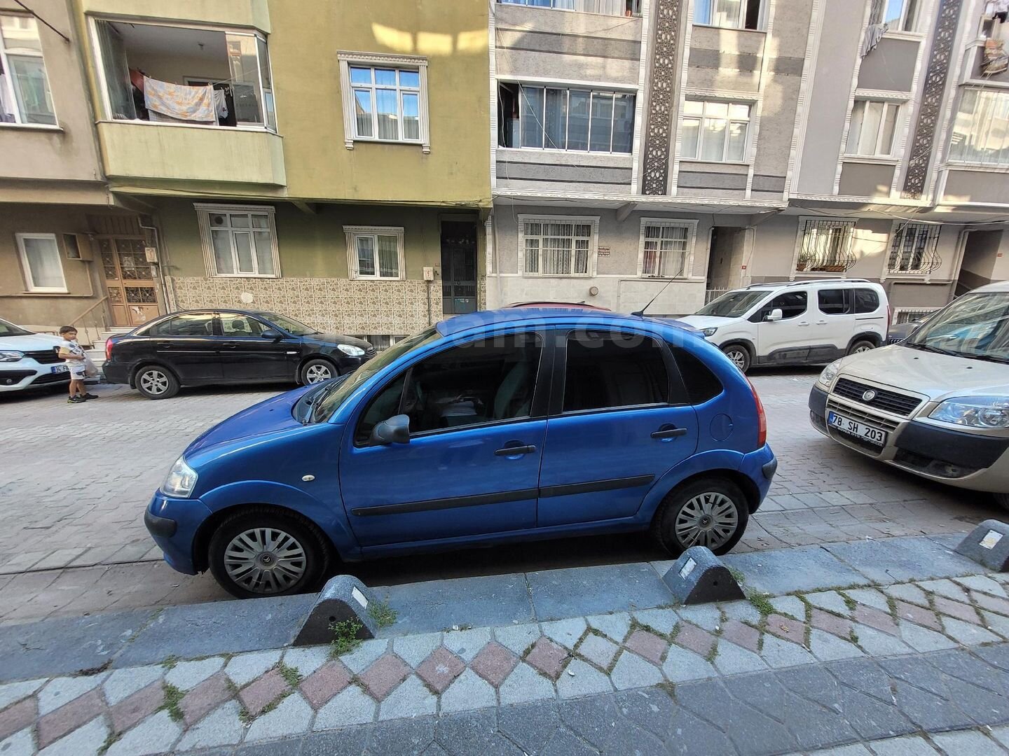 Sahibinden Citroen C3 1.4 HDi X 2005 Model İstanbul 277.000 km Mavi (metalik) 4